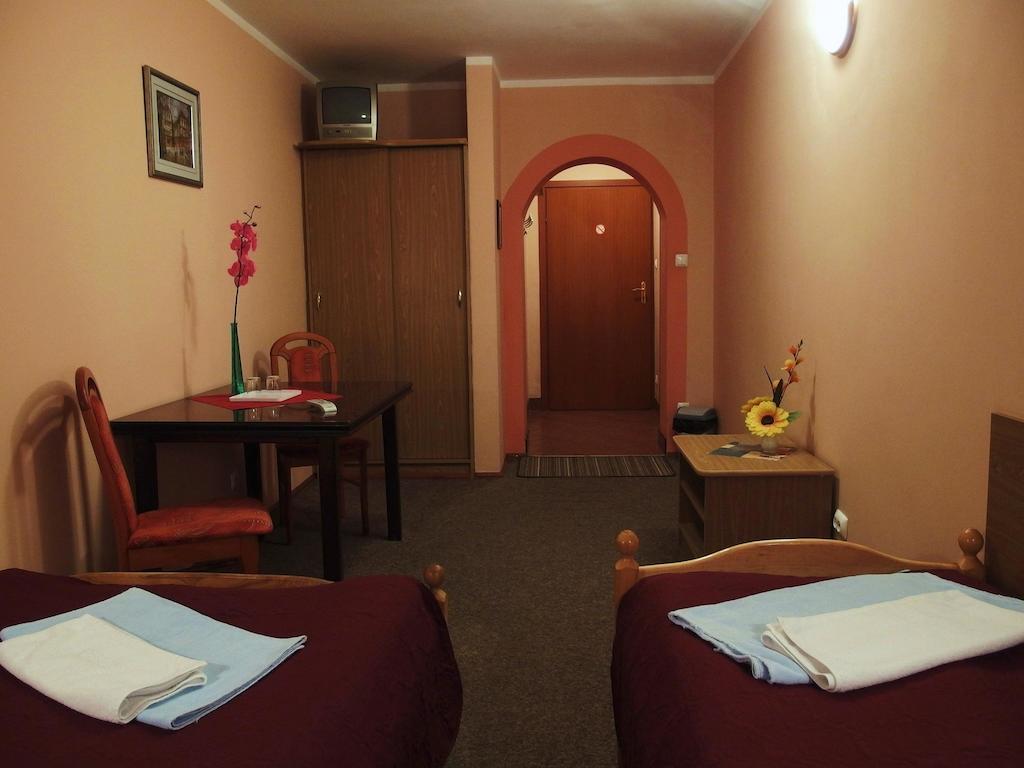 Villa Eden & Restaurant Ełk Rom bilde