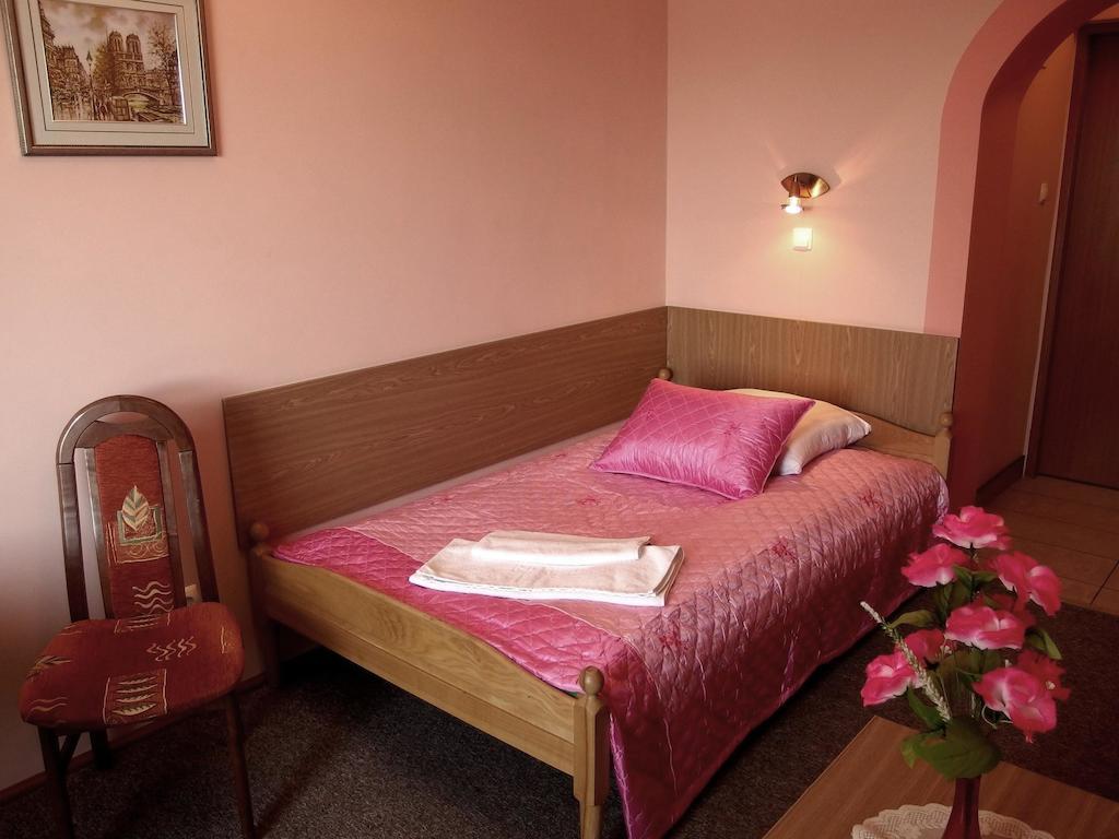 Villa Eden & Restaurant Ełk Rom bilde